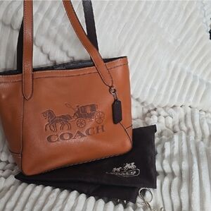 Coach Horse and Carriage Tote 27 Cognac